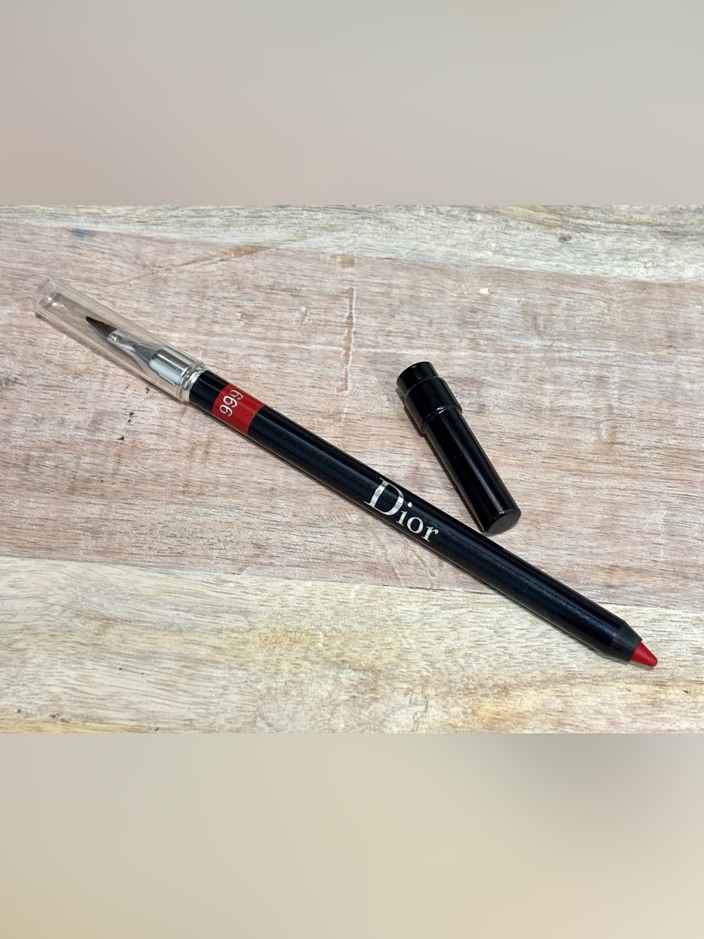 Dior lip liner pencil 999 red